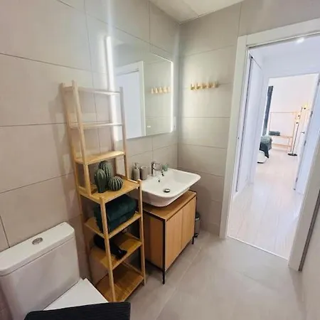 Apto Centro Piscina A Estrenar توريمولينوس